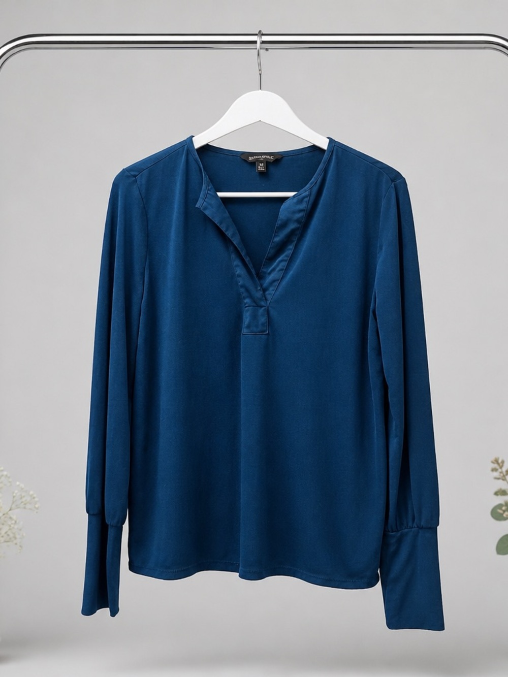 Banana Republic Deep Blue V-Neck Long-Sleeve Blouse